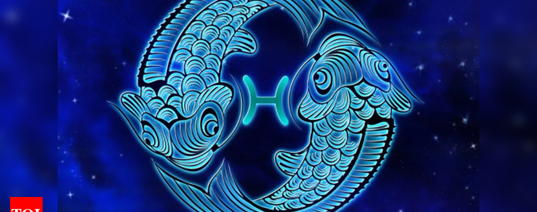 Pisces Monthly Horoscope December 2021: Read predictions here - Times of India