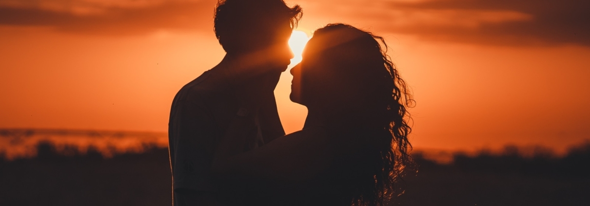Love and Relationship Horoscope for 20 October , 2022